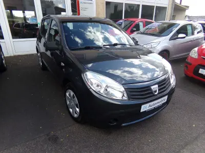Używany Dacia Sandero Ambiance 75 KM (55 kW) 2008 Szary Hatchback