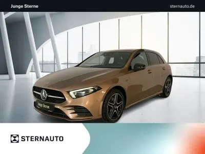 Używany Mercedes A250 AMG 218 KM (160 kW) 2021 Złoty Sedan/Limuzyna