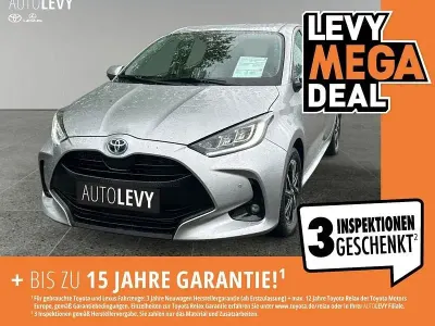 Brugt Toyota Yaris Hybrid Team 116 HK (85 kW) 2022 Sølv Hatchback