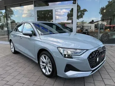 Gebraucht Audi A3 Advanced 150 PS (110 kW) 2025 Grau Limousine