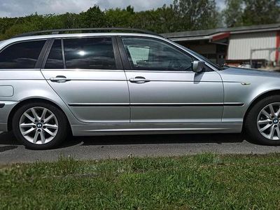 Gebraucht BMW 318 143 PS (105 kW) 2003 Silber Kombi