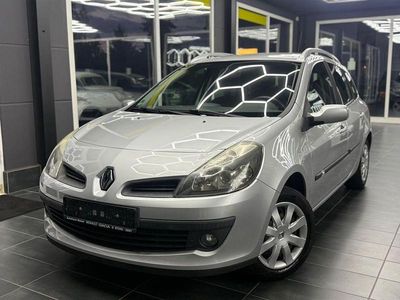 Gebraucht Renault Clio II Dynamique 101 PS (74 kW) 2008 Silber Limousine