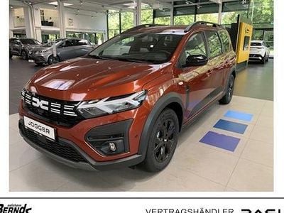 Neu Dacia Jogger Extreme 141 PS (103 kW) 2025 Terracottabraun (metallic) Van / Kleinbus