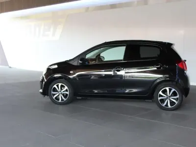 Gebraucht Citroën C1 Shine 72 PS (52 kW) 2019 Schwarzmetallic Kleinwagen