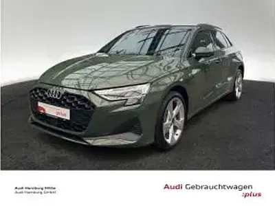 Gebraucht Audi A3 204 PS (150 kW) 2025 Grün (distriktgrün metallic) Limousine
