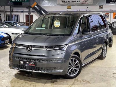 Gebraucht VW Multivan 204 PS (150 kW) 2024 Indiumgrau Van / Kleinbus