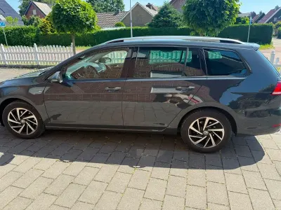 Gebraucht VW Golf VII Join 150 PS (110 kW) 2019 Grau Kombi
