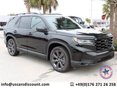 Crystal black pearl Gebraucht 2023 Honda Pilot Sport SUV | 77.200 €