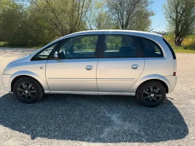 Second-hand Opel Meriva 125 CP (91 kW) 2006 Argintiu Monovolum