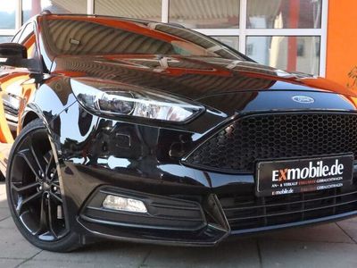 gebraucht Ford Focus FocusTURNIER ST* 2.HD* KAMERA* LEDER* NAVISYNC3