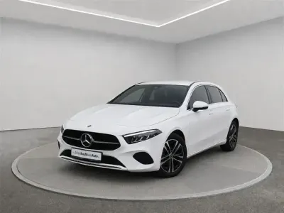 Gebraucht Mercedes A200 Progressive 163 PS (119 kW) 2023 Weiß Limousine