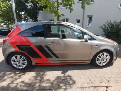 Gebraucht Opel Corsa Edition 86 PS (63 kW) 2012 Silber Kleinwagen