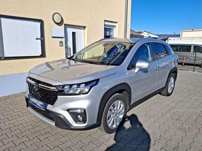 Gebraucht Suzuki SX4 S-Cross Comfort 129 PS (94 kW) 2023 Silky silver metallic SUV