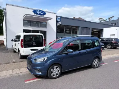 Używany Ford Tourneo Courier Titanium 101 KM (74 kW) 2020 Szary Minivan