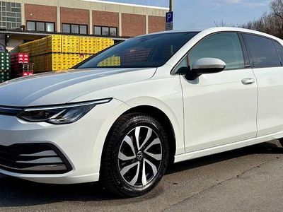 Gebraucht VW Golf VII Active 150 PS (110 kW) 2021 Weiß Kleinwagen
