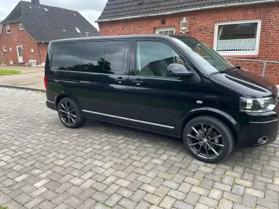 Gebraucht VW Multivan 243 PS (178 kW) 2010 Schwarz Van / Kleinbus