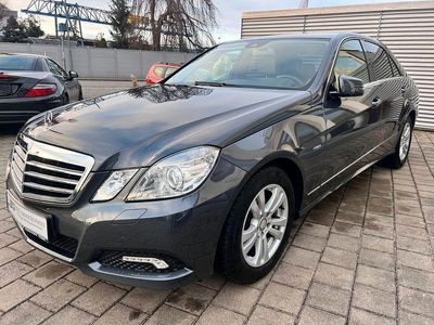 Gebraucht Mercedes E250 Avantgarde 204 PS (150 kW) 2010 Tenoritgrau (metallic) Limousine