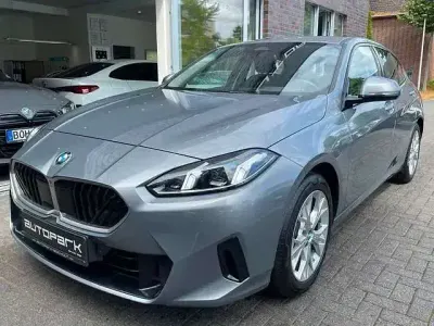 Gebraucht BMW 120 Shadowline 170 PS (125 kW) 2025 Grau Kleinwagen