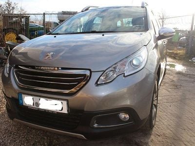 Gebraucht Peugeot 2008 Allure 114 PS (83 kW) 2015 Grau SUV