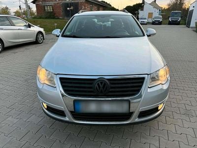 Usado VW Passat 105 HP (77 kW) 2008 Prateado Carrinha