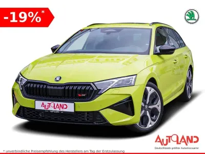 Neu Skoda Octavia RS 265 PS (194 kW) 2025 Grün Kombi