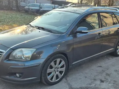 Gebraucht Toyota Avensis Travel 126 PS (92 kW) 2008 Grau Kombi