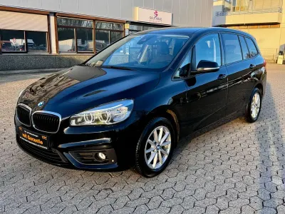 Gebraucht BMW 218 Gran Tourer Sport Line 150 PS (110 kW) 2016 Schwarz Van / Kleinbus