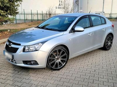 Gebraucht Chevrolet Cruze 163 PS (119 kW) 2013 Silber Limousine