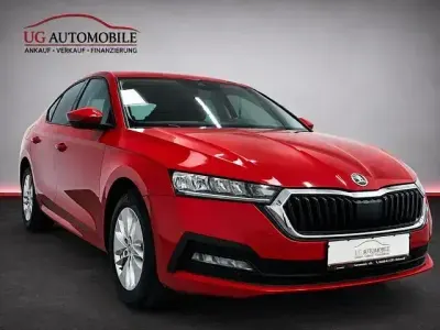 Gebraucht Skoda Octavia G-TEC Ambition 131 PS (96 kW) 2021 Rot Limousine