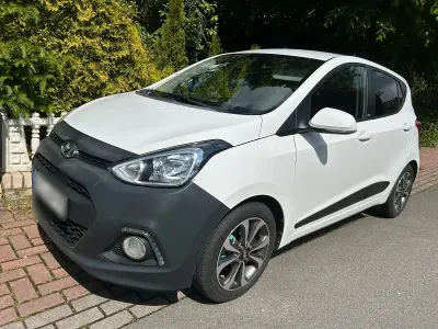 Gebraucht Hyundai i10 67 PS (49 kW) 2016 Weiß Kleinwagen