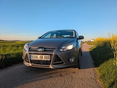 Brugt Ford Focus Titanium 125 HK (91 kW) 2014 Grå Sedan