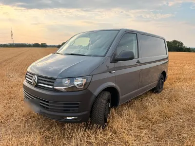 Gebraucht VW T6 150 PS (110 kW) 2016 Grau Van