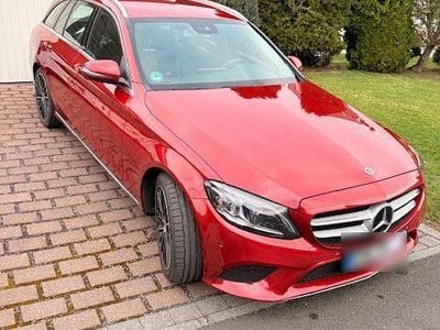 Gebraucht Mercedes C300 Avantgarde 258 PS (189 kW) 2019 Rot Kombi