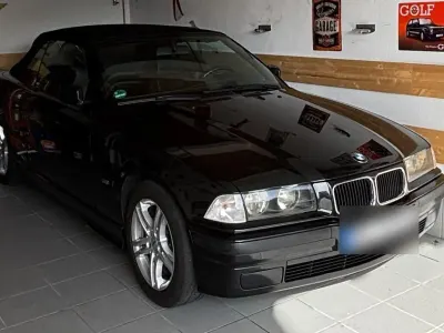 Gebraucht BMW 320 Cabriolet Basis 150 PS (110 kW) 1995 Schwarz Cabrio
