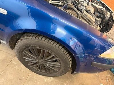 Gebraucht VW Passat 105 PS (77 kW) 2002 Blau Kombi