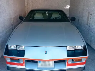 Gebraucht Chevrolet Camaro 160 PS (117 kW) 1982 Silber Coupé