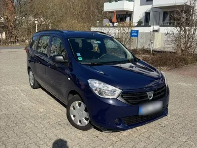 Usata Dacia Lodgy 83 CV (61 kW) 2013 Blu Monovolume