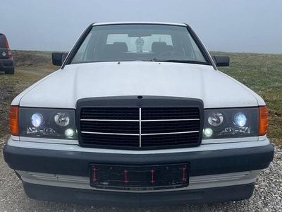 Gebraucht Mercedes 190 125 PS (91 kW) 1989 Weiß Limousine