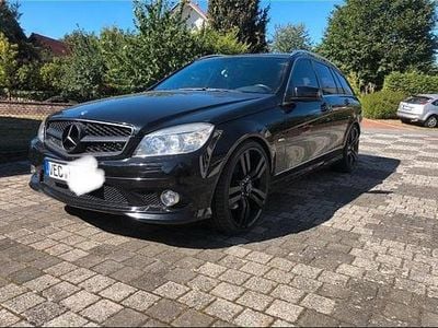 Schwarz Gebraucht 2008 Mercedes 320 AMG Kombi | 8.750 €
