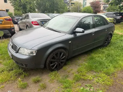 Gebraucht Audi A4 Basis 131 PS (96 kW) 2002 Grau Limousine