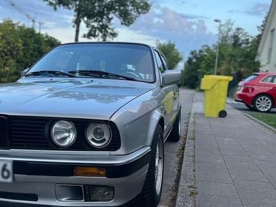Gebraucht BMW 318 115 PS (84 kW) 1994 Silber Kombi
