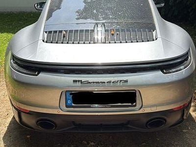 Porsche 911 Carrera GTS