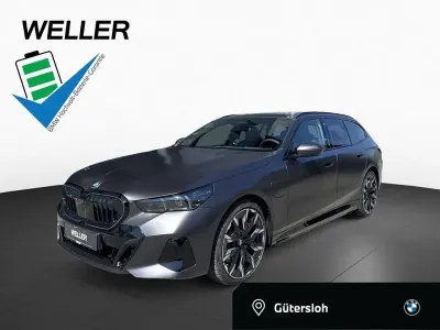 Neu BMW 550e Performance 313 PS (230 kW) 2026 Grau Kombi