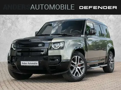 Gebraucht Land Rover Defender 300 PS (220 kW) 2024 Pangea green SUV