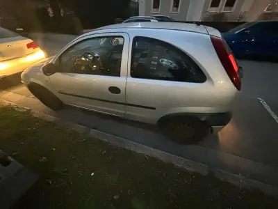 Gebraucht Opel Corsa 58 PS (42 kW) 2003 Silber Kleinwagen