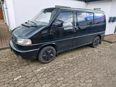 Gebraucht VW Multivan 140 PS (102 kW) 1998 Schwarz Van / Kleinbus