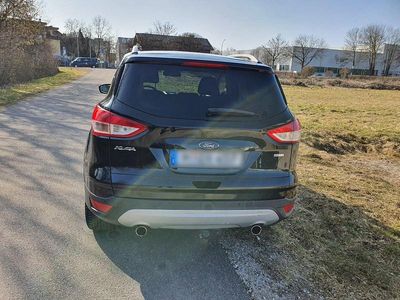 Schwarz Gebraucht 2016 Ford Kuga SUV | 11.000 € (Fairer Preis)