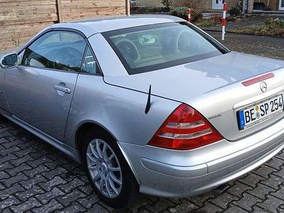 Gebraucht Mercedes SLK230 197 PS (144 kW) 2003 Silber Cabrio