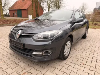 Gebraucht Renault Mégane GrandTour Initiale Paris 110 PS (80 kW) 2014 Grau eclipse Kombi