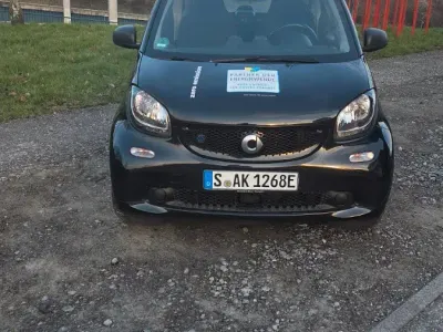 Gebraucht Smart ForTwo Electric Drive 60 kW (82 PS) 2019 Schwarz Coupé